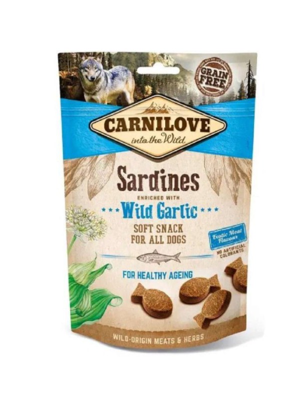 Лакомство для собак Carnilove DogSemi Moist, сардина и чеснок 200 г (111371)